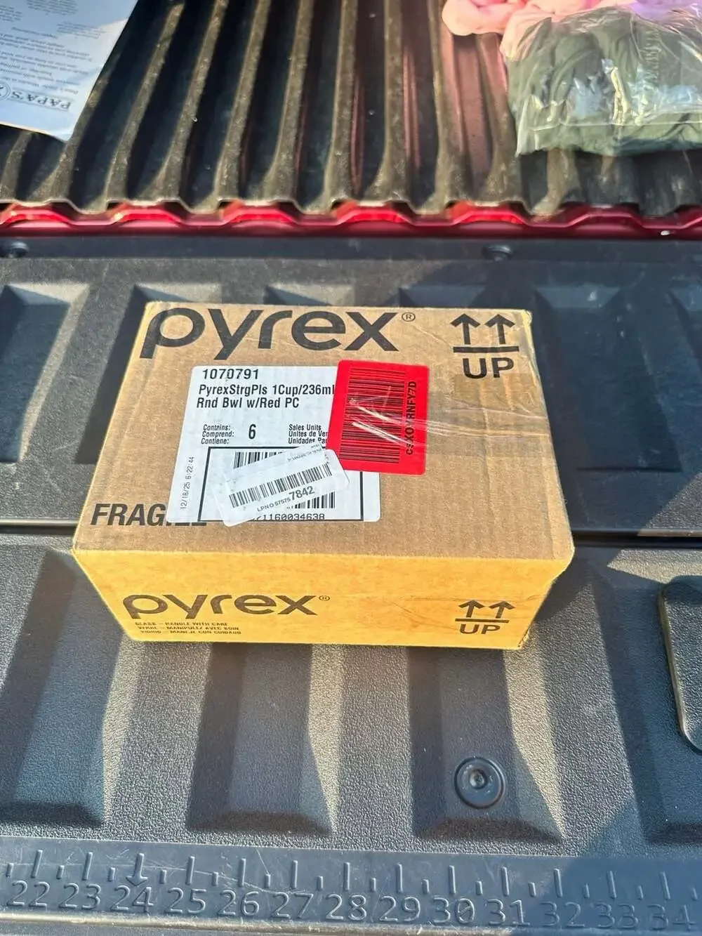 Pyrex 1-Cup Glass Storage Containers 6 with lids.  Meal Prep!